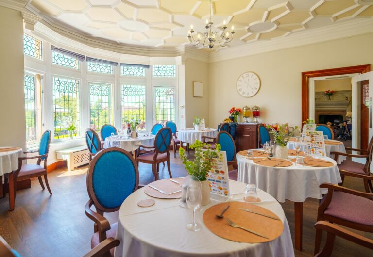 Dungate Manor